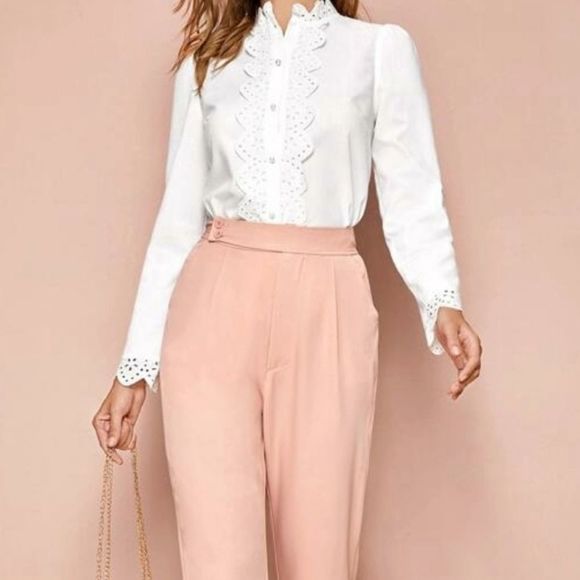 Scallop Front Top - Picture 3 of 5